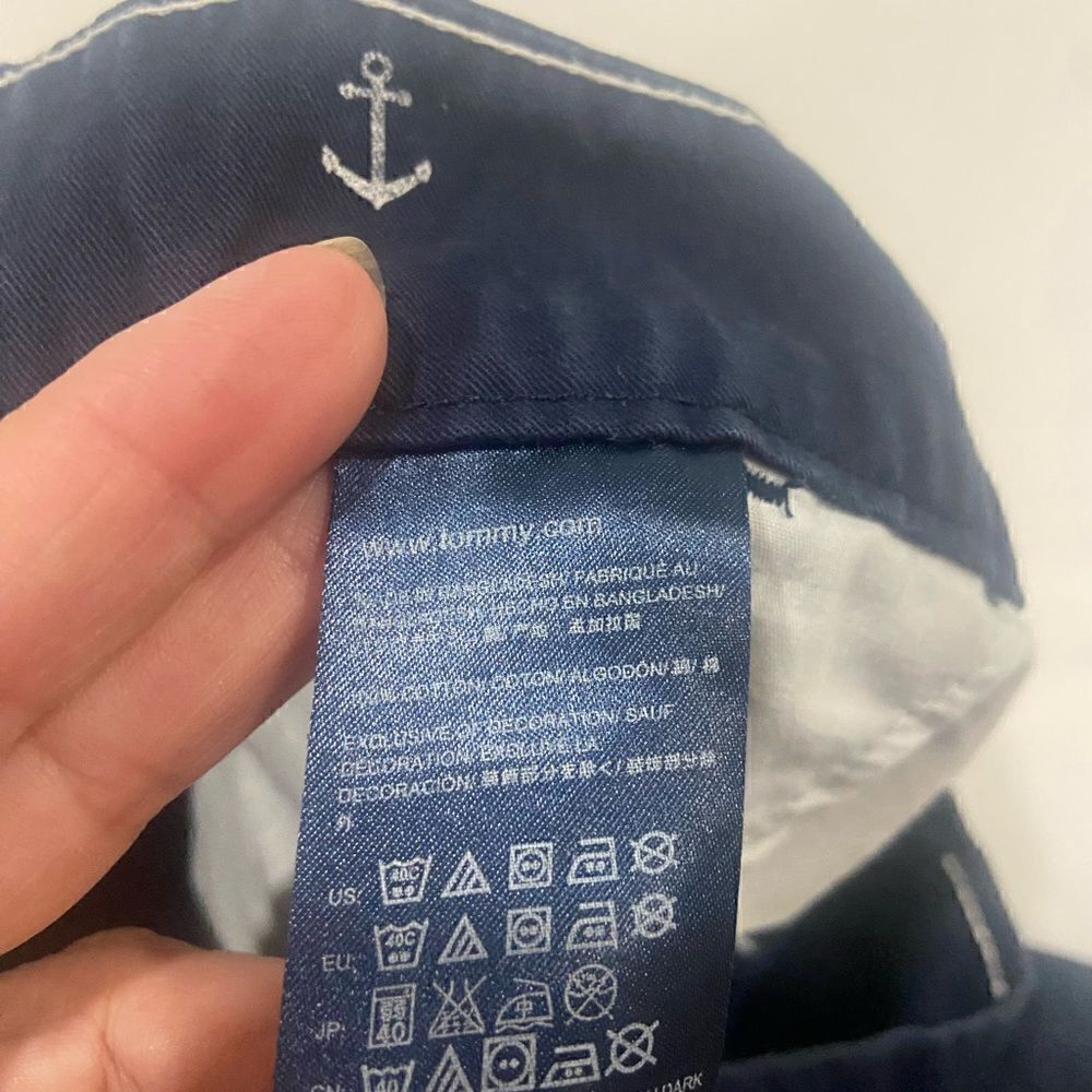 Tommy Hilfiger Men’s blue shorts white anchors embroidered size 14 - Picture 2 of 6